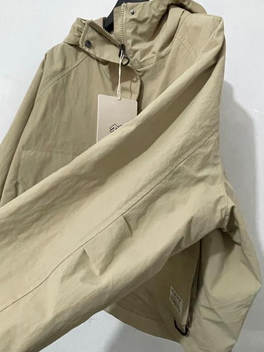 点此购买 可隆春秋季户外休闲衣女士露营短款宽松夹克运动外套 ss 342501 商品图13