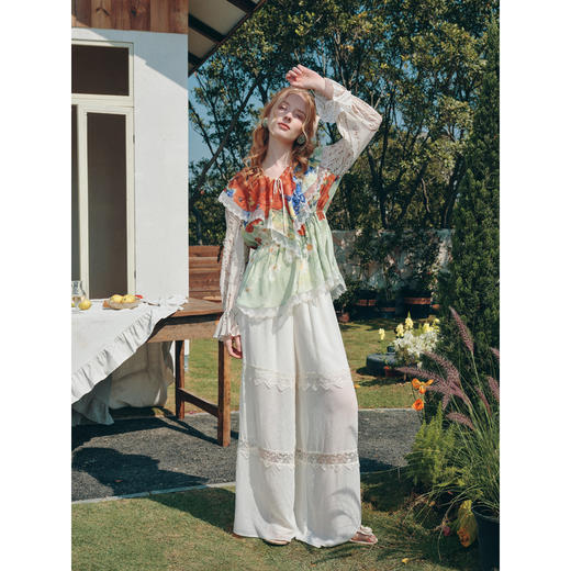 两三事梵高文艺晴光漫影2026夏新款镂空蕾丝拼接印花阔腿休闲裤女 商品图2