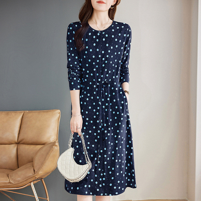 休闲波点连衣裙女春夏2026新款简约大方大码胖mmT恤裙子减龄百搭