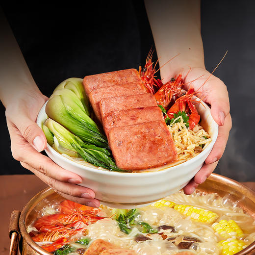 【自营】锋味派黑猪午餐肉独立包装早餐方便速食火腿肠香肠火锅食材 原味午餐肉 黑胡椒味 320g/盒 商品图0