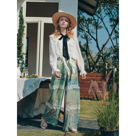 两三事梵高文艺晴光漫影2026夏新款镂空蕾丝拼接印花阔腿休闲裤女 商品图1