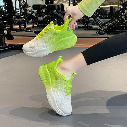 【幻彩渐变色男女款飞织鞋】一体飞织透气不闷脚 | 厚底增高显腿长 男女同款CP感拉满  减震软底久走不累 潮流渐变配色 商品图4