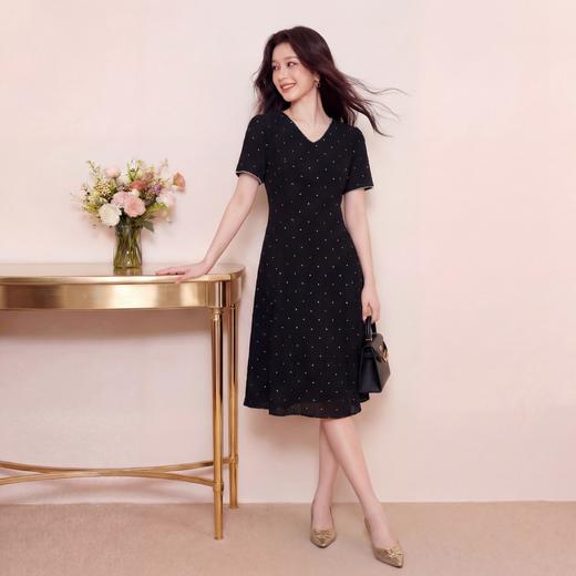 奢姿大码女装2026夏季减龄波点V领连衣裙胖妹妹度假风时尚裙子9962853676 商品图1