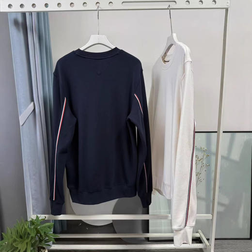 刚需必备推荐！2026青春感男士新款棉珠地双面布休闲通勤拼色织带圆领卫衣！ 商品图4