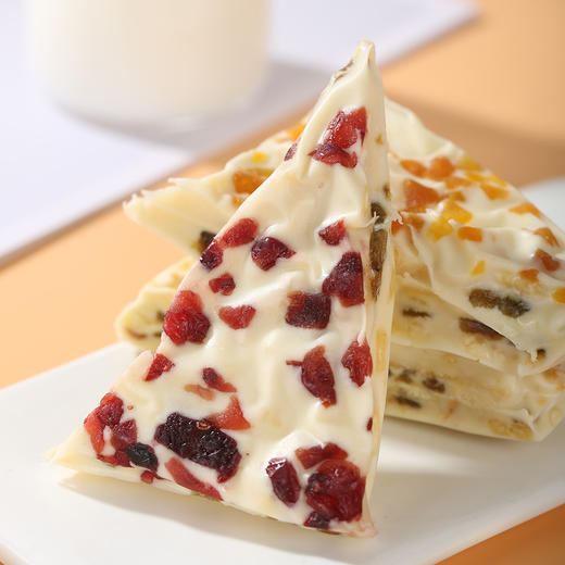 【一口满足❗️半斤只要29.9🔥内蒙古千层奶皮】配料简单醇香不腻，真果粒融入奶皮，奶香浓郁层次丰富，追剧解馋蒙古奶盖奶皮子果粒奶酪独立包装QQ 商品图1