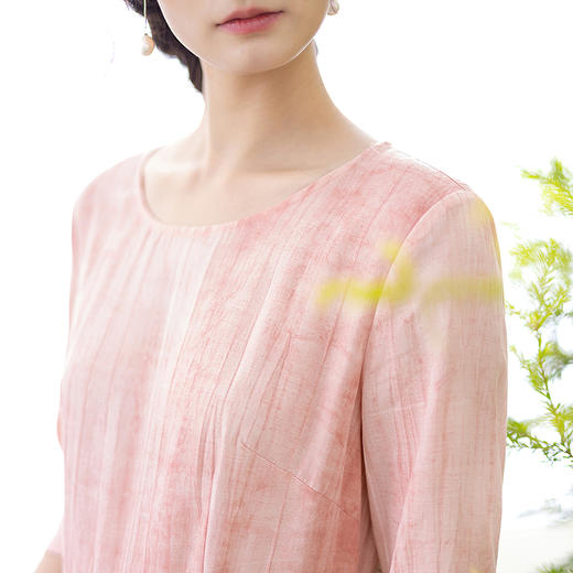 [【林栖设计小店】粉海云霓|粉色印花宽松显瘦层次感2026早春新品连衣裙1961253 商品图3