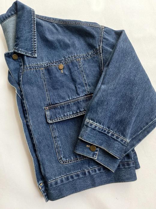 【复古水洗全棉工装阔形牛仔外套】重工磨砂水洗工艺很有复古感，做旧五金纽扣配明线拼接，质感高级WD 商品图5