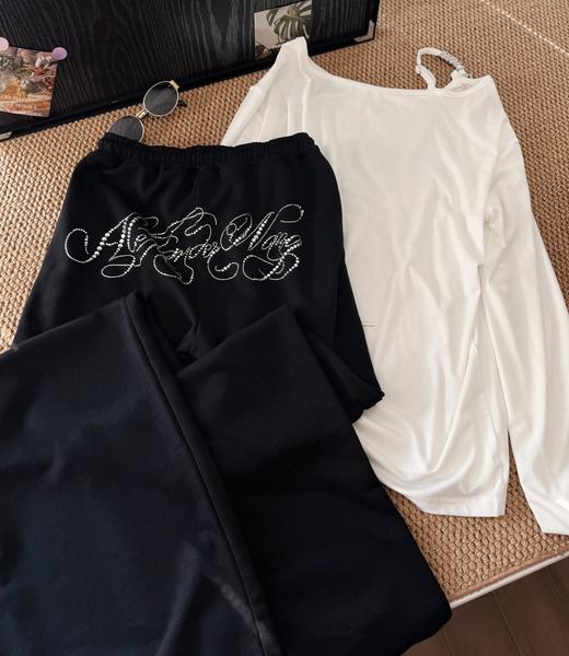 点此购买 大王春秋季女士字母重工烫钻斜肩长袖休闲裤套装 LL 342516 商品图7
