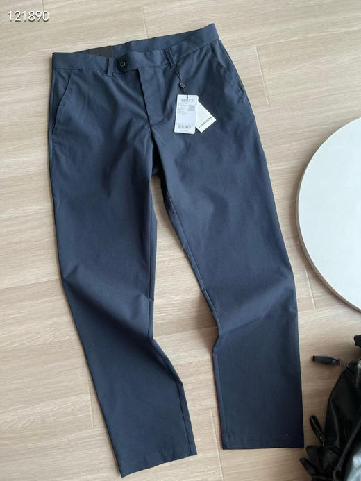 原单正品 J.Lindeberg男士高尔夫裤吸湿排汗四向延展舒适贴合耐用耐穿
线上1700+ 商品图0