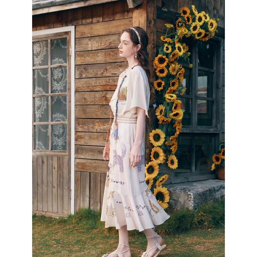 两三事心舟载月2026春季新款小清新猫咪印花荷叶边裙摆高腰半身裙 商品图3