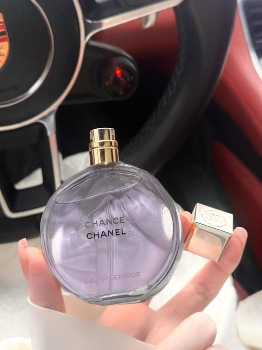 大牌入门香！是每个女生的成人礼香奈儿紫邂逅  热带水果的味道真的很上头，特别是后调是好闻的水果香气，令人直接联想到夏天和阳光，颜值也非常高，值得入手的一款～ 商品图1