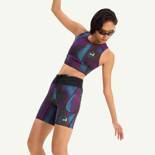 优极UG 逐羚·女款爽滑六兜跑步紧身短裤 商品图2