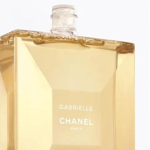 香港直邮美妆【限量10套-送礼袋】香奈儿嘉柏丽尔SPA四件套礼盒  (身体乳200ml+沐浴露200ml+鹅蛋护手霜50ml+山茶花唇膜10g) 商品图7