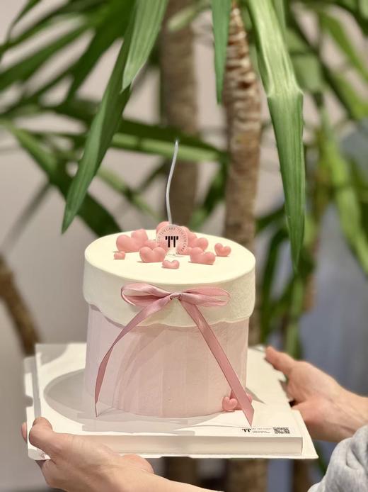 法式简约款爱心蛋糕 商品图1