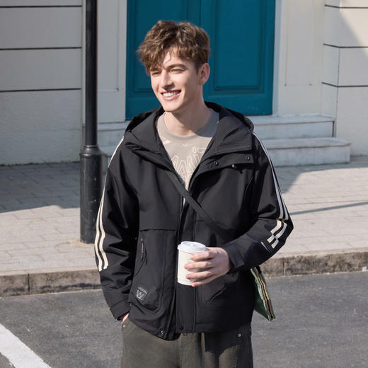 半身缘男装 春季简约宽松轻便面料条纹连帽夹克261112P01310225 商品图0