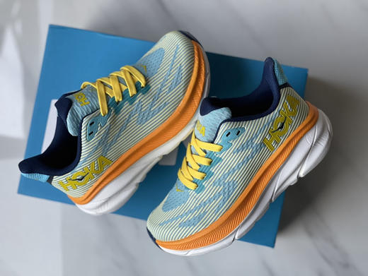317-5  怒推 hoka clifton 9代 轻薄鞋面松紧鞋带 超轻厚底 马赫童鞋 运动鞋 商品图6