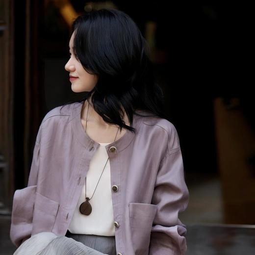 下单3-7天发货！LONGNVFAIR 天丝醋酸圆领短外套 自带“空调纤维”属性 轻盈透气吸湿速干 宽松落肩剪裁 遮肉显瘦 包容各种身材 商品图1