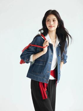 【复古水洗全棉工装阔形牛仔外套】重工磨砂水洗工艺很有复古感，做旧五金纽扣配明线拼接，质感高级WD