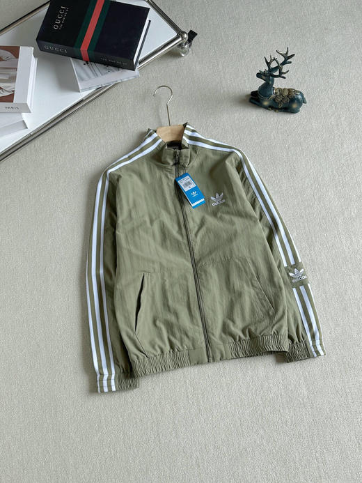 春秋款刺绣三叶草外套男女同款运动潮流三条杠情侣宽松上衣立领外套 商品图3