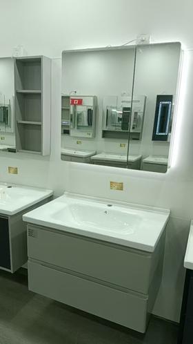 DF浴室柜 8882-90三包装 配50陶瓷盆