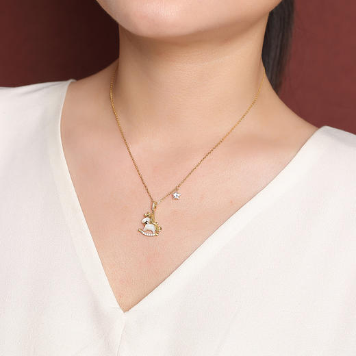 【奔腾小马】S925纯银镀金白贝马年摇摇马套链【CW-XL00878】 商品图3