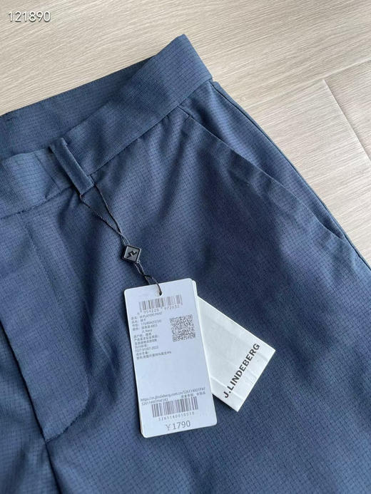 原单正品 J.Lindeberg男士高尔夫裤吸湿排汗四向延展舒适贴合耐用耐穿
线上1700+ 商品图3