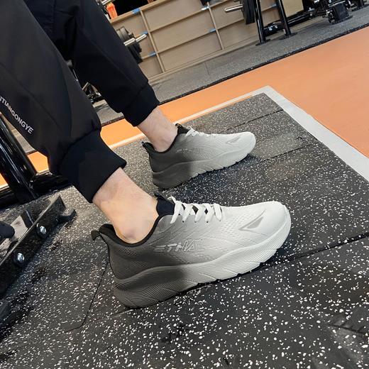 【幻彩渐变色男女款飞织鞋】一体飞织透气不闷脚 | 厚底增高显腿长 男女同款CP感拉满  减震软底久走不累 潮流渐变配色 商品图2