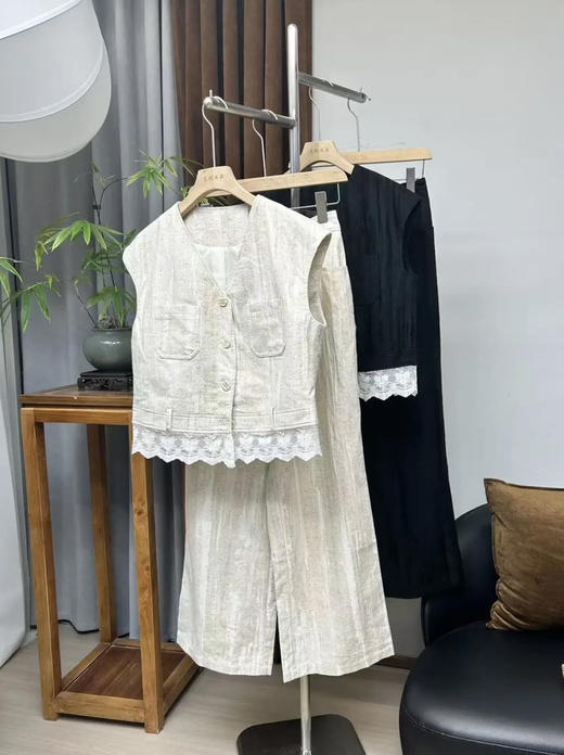 原单新款撞色浅条纹棉麻小飞袖马甲套装 商品图0