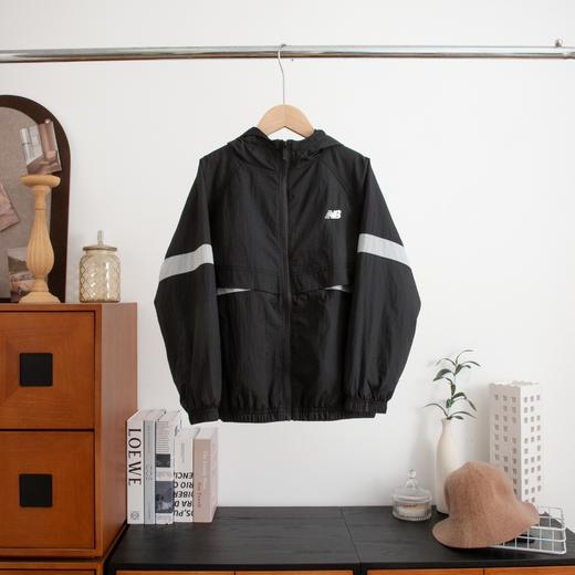 点此购买 120-170NB春夏季中大童轻量化透气网衬连帽外套 gl 342529 商品图2