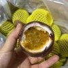 （包邮）苮食～蜜桃百香果【大果 净重约2斤】~它可不是普通红百香果！切开就是一兜汁水，带着蜜桃的香味，香喷喷的，甜多一丢丢的酸，比黄金百香果还要好吃，超级推荐！ 商品缩略图6