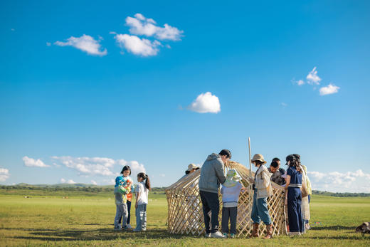 早鸟立减700！房车游牧·乌兰布统6天5晚亲子营 | 漫游达达线，Get央妈认证的最美草原公路！草原深度骑马、少年那达慕，走进草原赛马手的游牧生活，美学下午茶&游牧音乐会... 商品图8