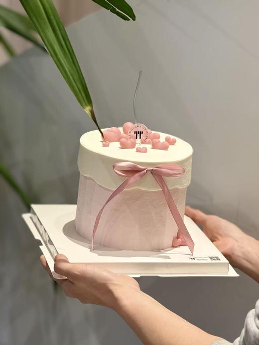 法式简约款爱心蛋糕 商品图0