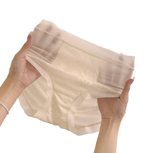 【守护私密健康❗️轻奢冰丝面膜裤】花卉蕾丝拼接“精致叉减龄” 舒适高腰零東缚感！触感丝滑冰凉，夏季穿着不闷热黏腻，蚕丝裆柔软高腰女冰丝三角裤速干L 商品图4