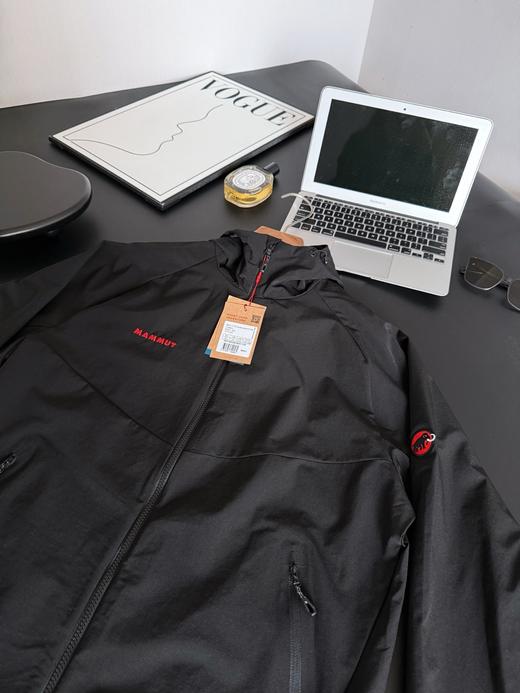 点此购买 猛犸象春秋季男女款抗风拒水弹力软壳夹克 bk 342470 商品图14