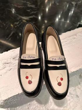 女款樱桃乐福鞋he