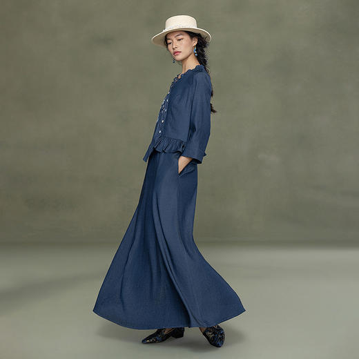 生活在左2026早春新品绣花交襟领新中式牛仔连衣裙1961326 商品图1