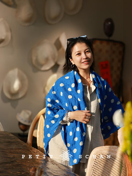 PETIT SCHAN小闪 ACC#055 Dopamine Station 多巴胺补给站 纯亚麻印花波点大方巾 商品图5