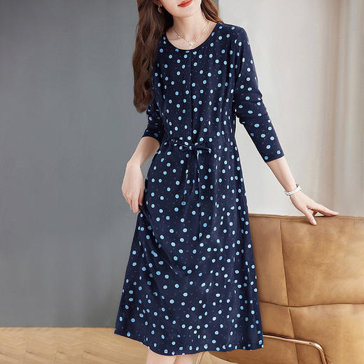 休闲波点连衣裙女春夏2026新款简约大方大码胖mmT恤裙子减龄百搭 商品图2