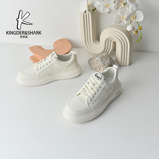 经典鲨2026年春季专柜新品男士系带平底跑步休闲小白鞋KW362-613021 商品图1