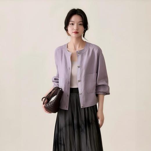 下单3-7天发货！LONGNVFAIR 天丝醋酸圆领短外套 自带“空调纤维”属性 轻盈透气吸湿速干 宽松落肩剪裁 遮肉显瘦 包容各种身材 商品图4