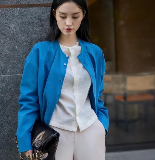 省去叠穿烦恼✨ 克莱因蓝撞色假两件开衫｜通勤懒人福音【克莱因蓝纯棉假两件拼接衬衫】能让你在人群中一秒脱颖而出的宝藏单品 商品图5