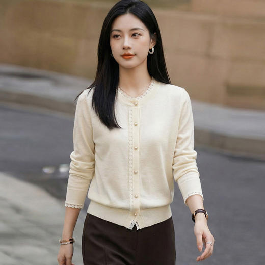 「自」全新升级【铂金会员174/天猫229/差价55】(02048)洛诗琳新款蚕丝羊毛针织开衫2026新款拼色亮丝花边针织外套 商品图1