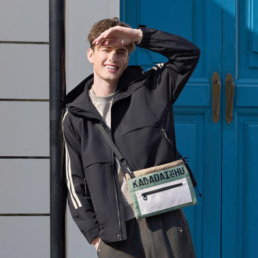 半身缘男装 春季简约宽松轻便面料条纹连帽夹克261112P01310225 商品图2