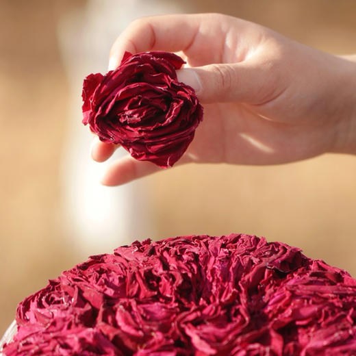 【赠送精油皂➕玫瑰酱】云南雲巅源府冻干墨红玫瑰 60g/盒礼盒装 商品图8