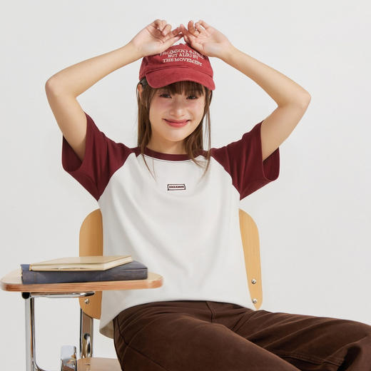 笛莎Deesha 2026年夏季新款青少年撞色插肩袖索罗娜原纱防晒吸湿速干T恤 商品图4