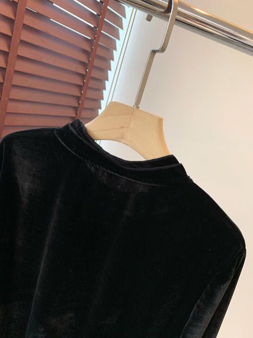 YAW1300喇叭袖丝绒衫 商品图5