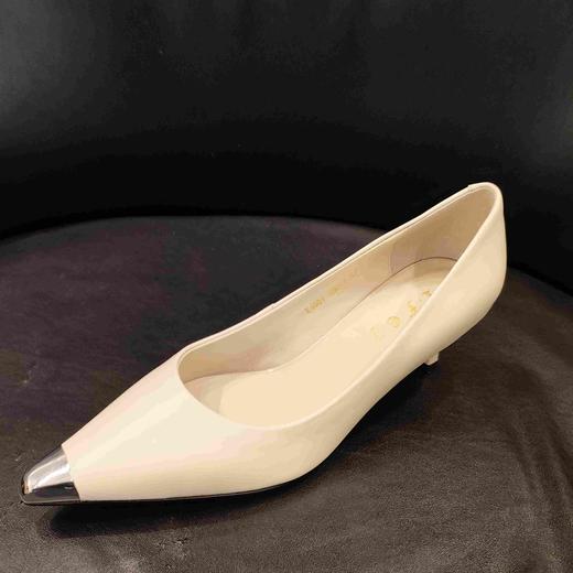 LFGJ  X1601时尚金属头小猫跟 商品图0