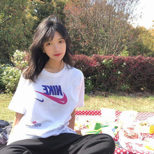 （小眠专属）【奥莱特卖场直发】Nike双钩字母印花短袖T恤 男女同款  透气舒适 商品图1