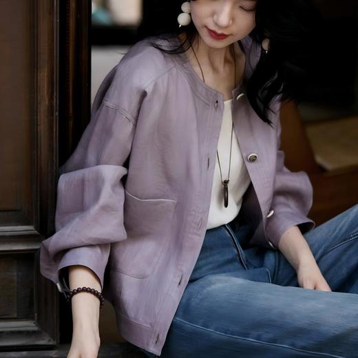 下单3-7天发货！LONGNVFAIR 天丝醋酸圆领短外套 自带“空调纤维”属性 轻盈透气吸湿速干 宽松落肩剪裁 遮肉显瘦 包容各种身材 商品图3