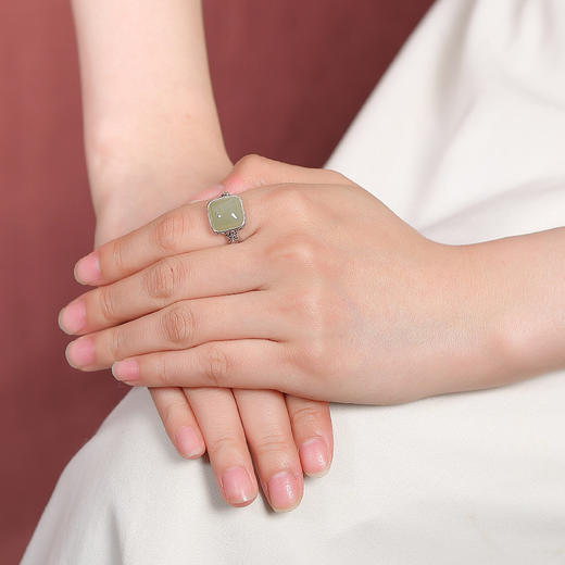 【岁安】S925纯银晴水玉血珀方形唐草纹戒指【CW-JZ07547】 商品图3